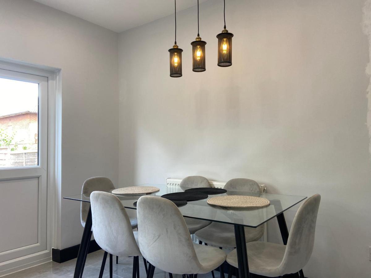 Вилла North West London Escape Милл-Хилл Экстерьер фото